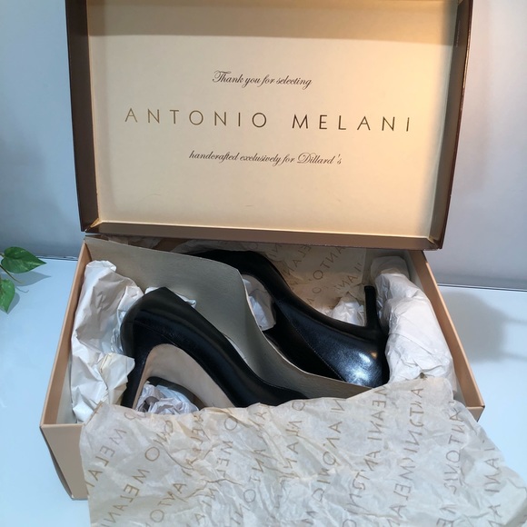 Gianni Bini Leather Black Heels - Picture 12 of 16